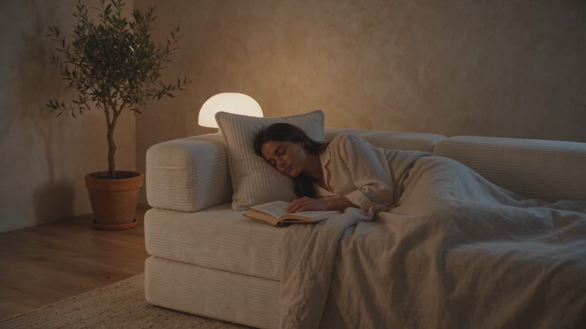 Nuit paisible sur le canapé-lit La Sieste déplié